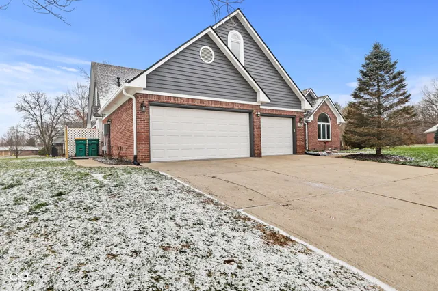 $489,000 | 1324 Willow Oak Court, Avon, IN 46123