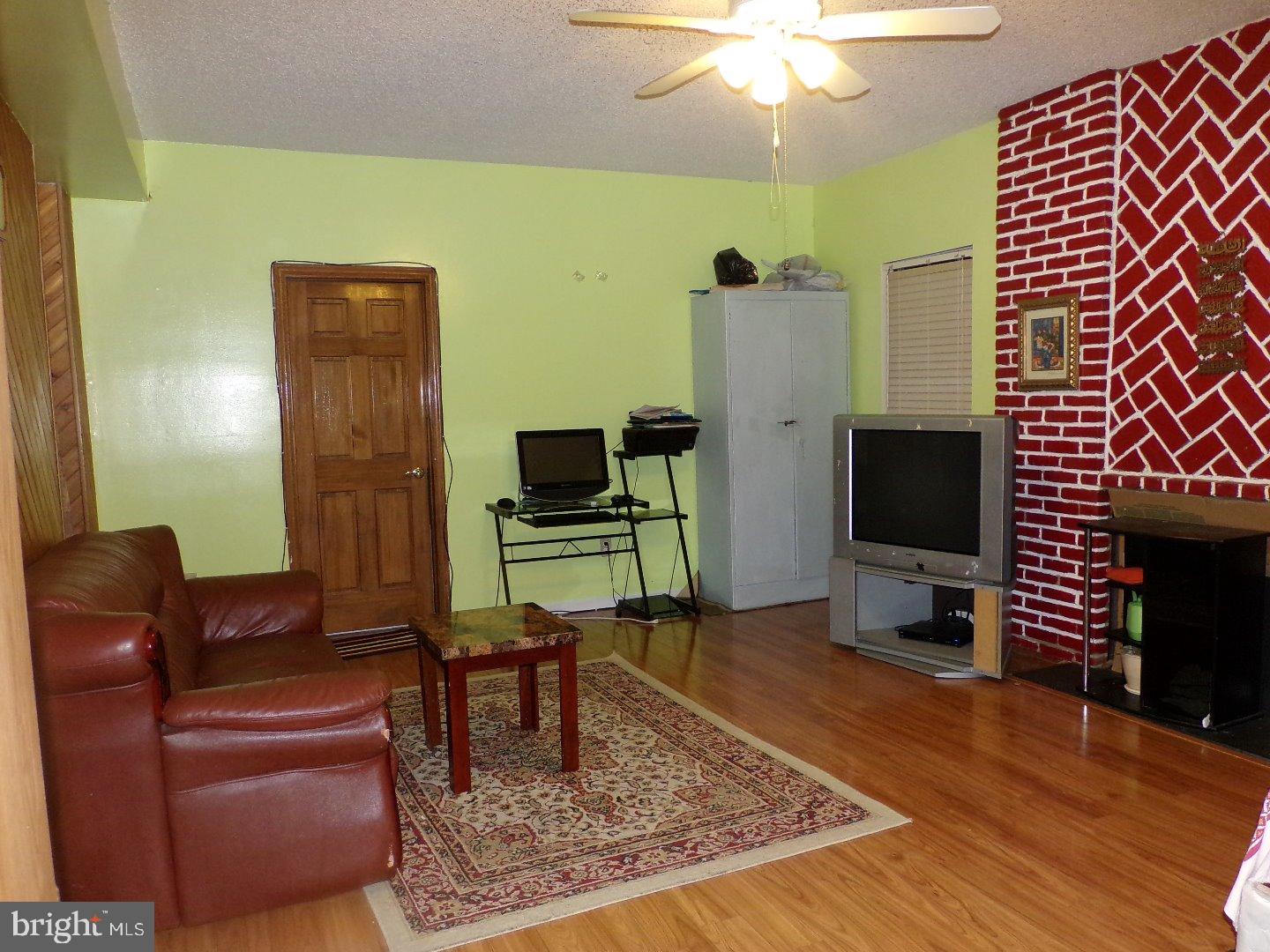16 Pheasant Road Clementon, NJ 08021 - Photo 4 of 21