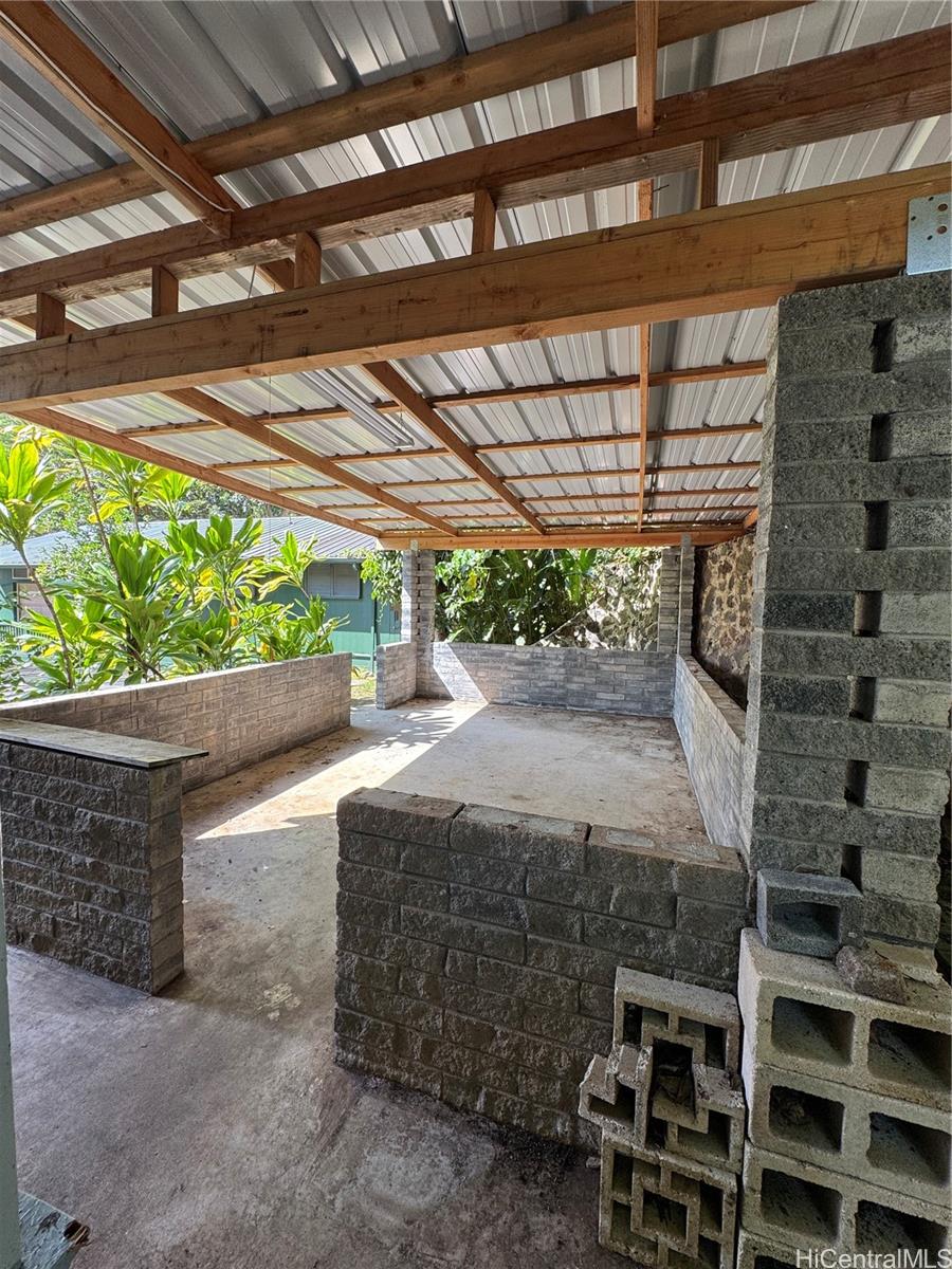 3606 Halekipa Place Honolulu, HI 96816 - Photo 2 of 9