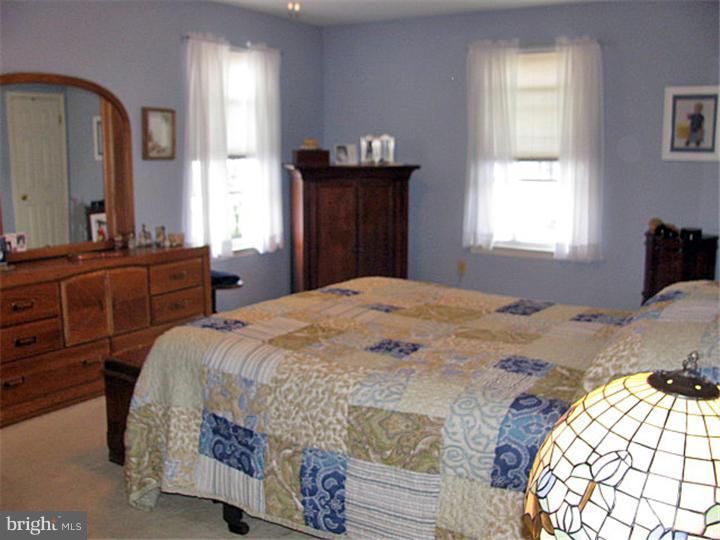 630 Chapel Road Cinnaminson, NJ 08077 - Photo 8 of 17 Gallery Image 8