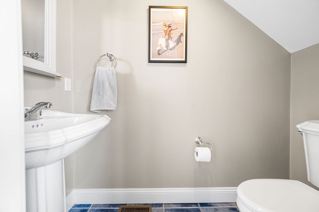 59 Rutland Street, Unit 3 Boston, MA 02118 - Photo 12 of 25 Gallery Image 12
