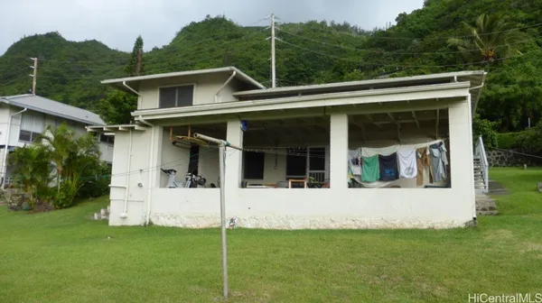 $1,800 | 3112 Alani Drive, Honolulu, HI 96822