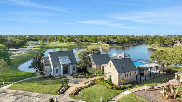 $599,000 | 1915 Lakeside Crossing, Katy, TX 77494