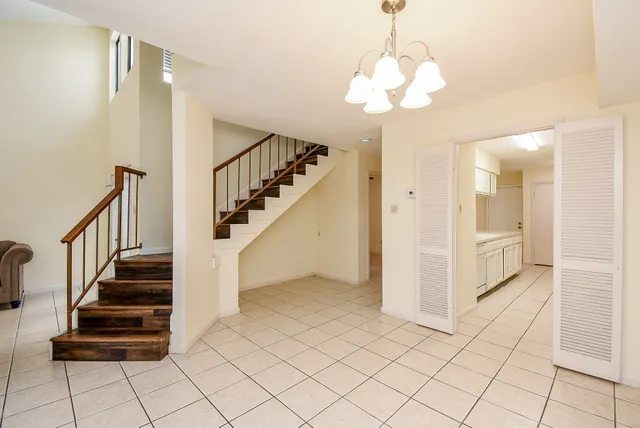 $205,000 | 13427 Parkway Boulevard, Sugar Land, TX 77478