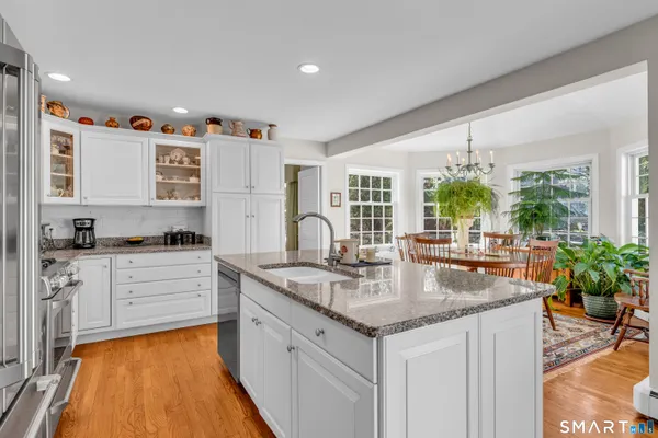 $1,300,000 | 16 Primrose Lane, Essex, CT 06426