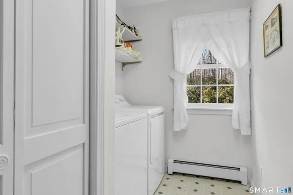 $1,300,000 | 16 Primrose Lane, Essex, CT 06426