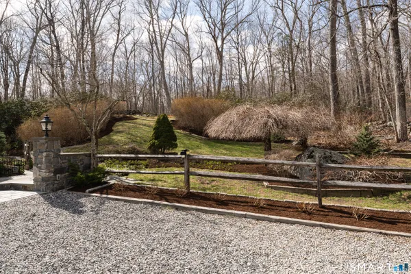 $1,300,000 | 16 Primrose Lane, Essex, CT 06426