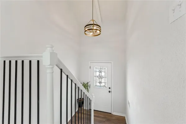 $289,900 | 2916 Sweet Briar Drive, Independence, MO 64057
