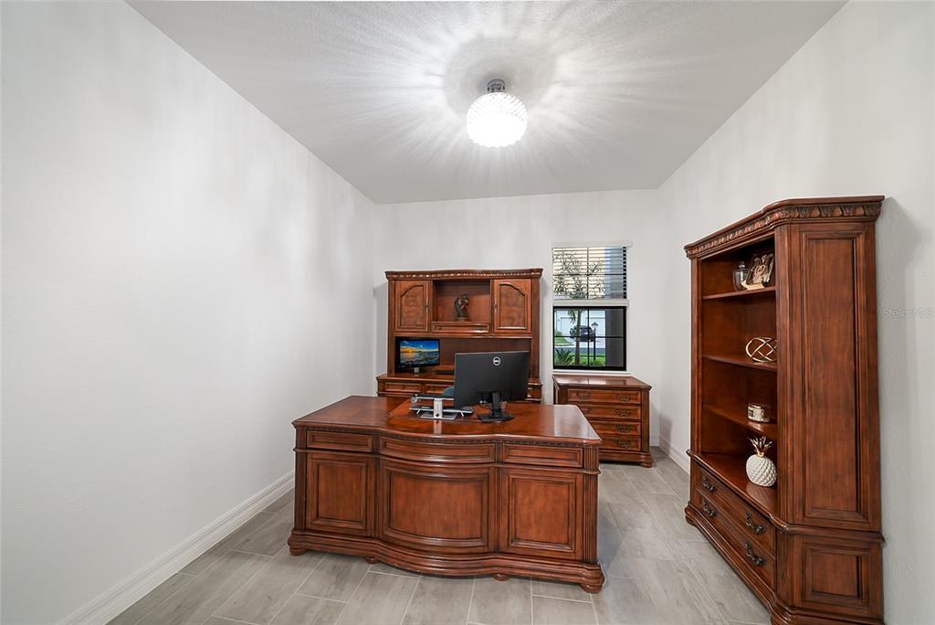 17528 Polo Trail Lakewood Ranch, FL 34211 - Photo 11 of 33