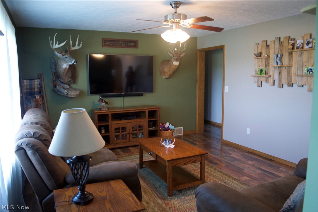 1391 Griggs Road Jefferson, OH 44047 - Photo 5 of 32 Gallery Image 5