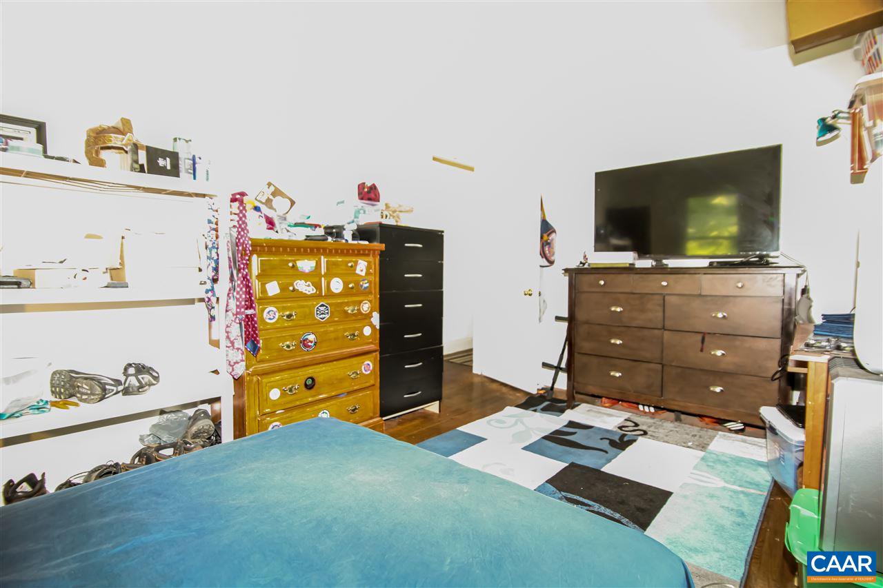 207 Shamrock Road Charlottesville, VA 22903 - Photo 6 of 18 Gallery Image 6