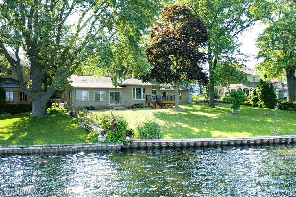1861 Ladd Road Wolverine Lake, MI 48390 - Photo 2 of 36