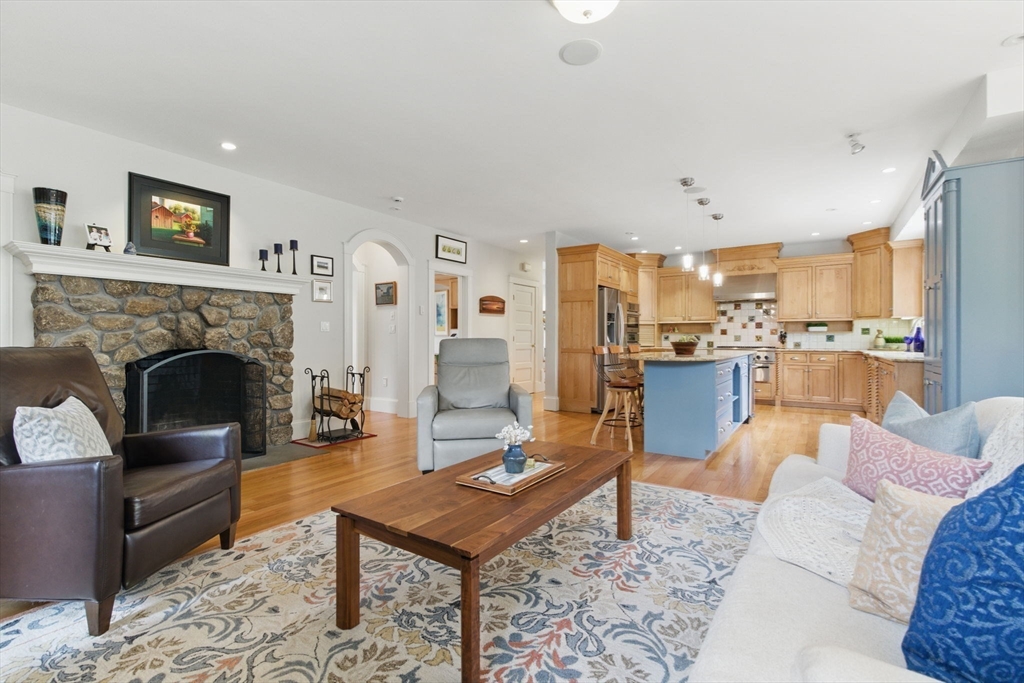 6 Foster Road Lexington, MA 02421 - Photo 8 of 40