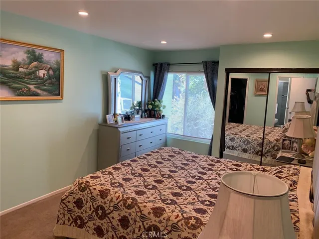 $520,000 | 18645 Hatteras Street, Unit 263, Tarzana, CA 91356