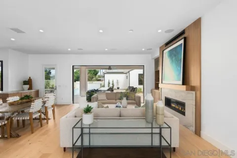 $3,950,000 | 2910 Highland Drive, Carlsbad, CA 92008