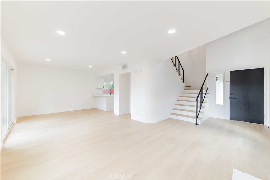 2438 Bobcat Glen Escondido, CA 92029 - Photo 5 of 36