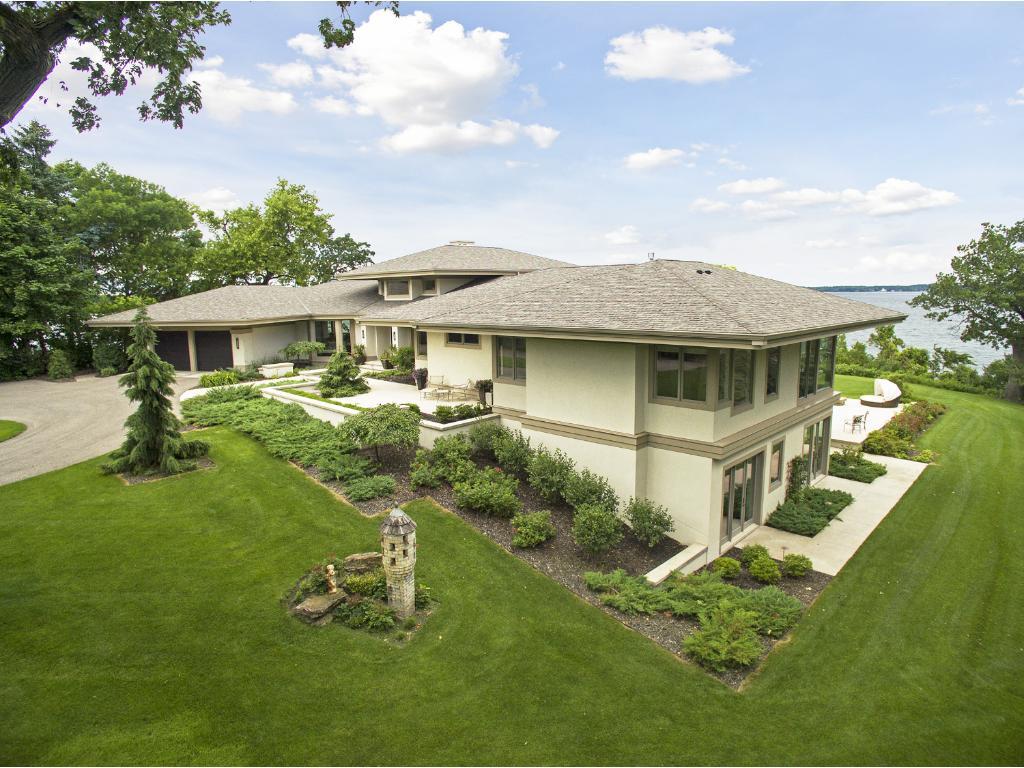 20350 Lakeview Avenue Deephaven, MN 55331 - Photo 3 of 24