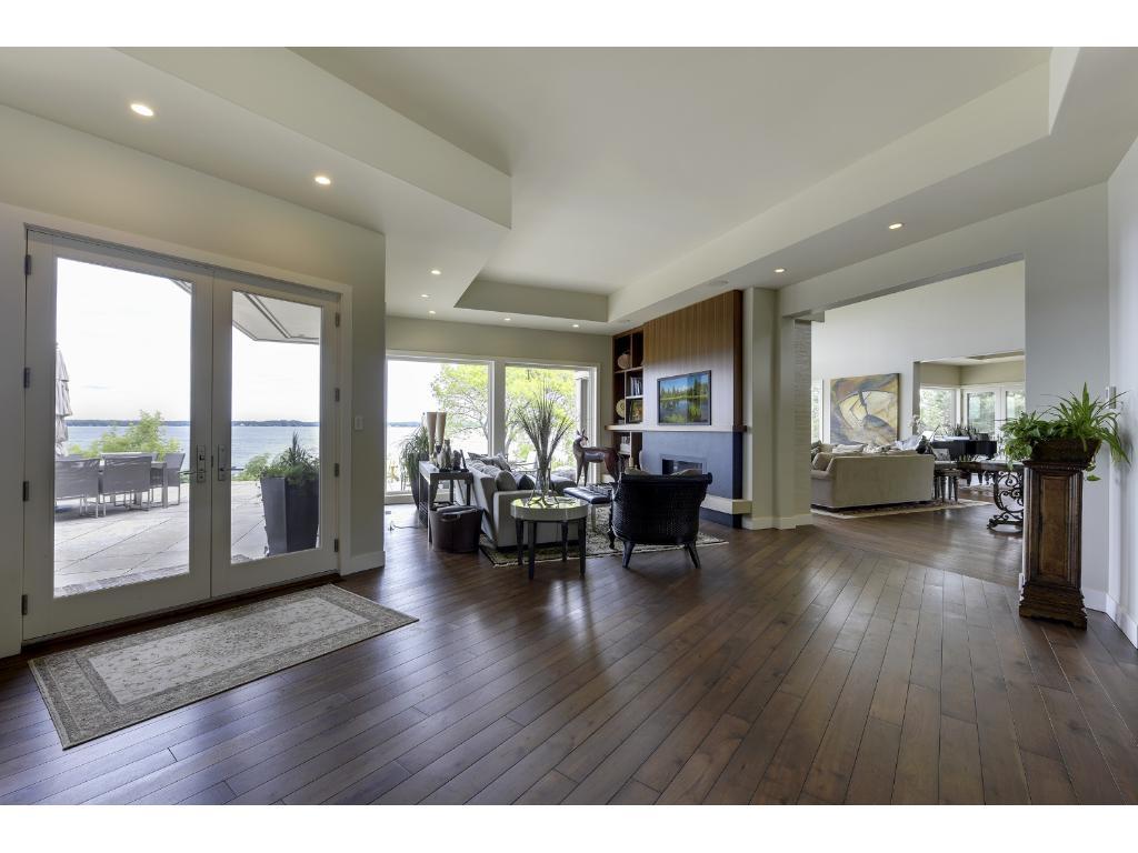 20350 Lakeview Avenue Deephaven, MN 55331 - Photo 8 of 24