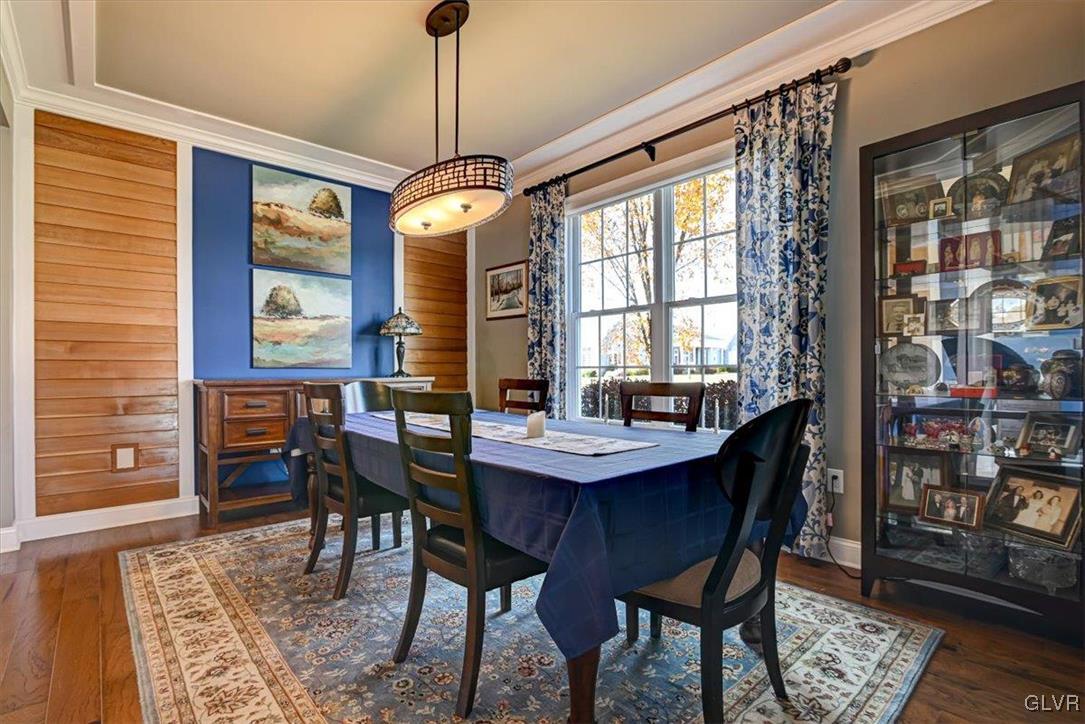 1039 Declaration Drive Bethlehem, PA 18017 - Photo 11 of 50 a view of a dining room with furniture window and wooden floor