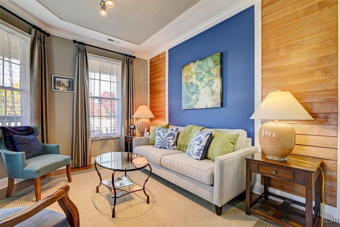 1039 Declaration Drive Bethlehem, PA 18017 - Photo 8 of 50 a living room with furniture and a large window