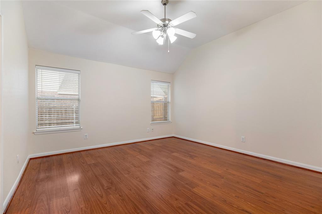 14045 Rodeo Daze Drive Fort Worth, TX 76052 - Photo 15 of 38