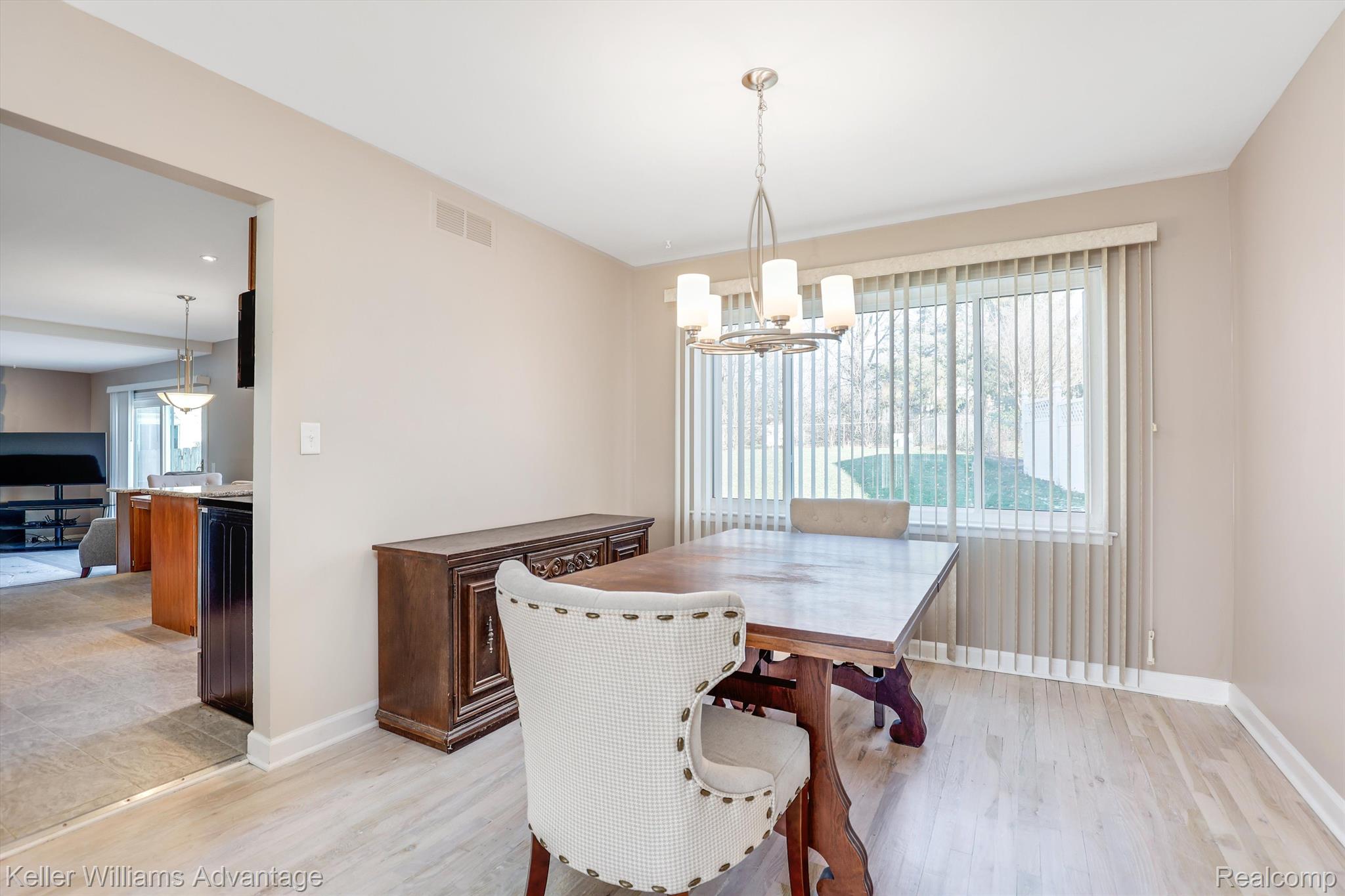 42448 Park Ridge Road Novi, MI 48375 - Photo 3 of 26 Spacious dining room is perfect for hosting guests