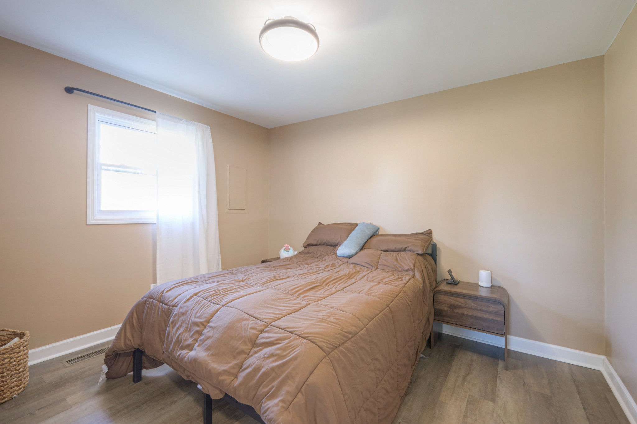 7 Roberts Lane Lebanon, TN 37087 - Photo 21 of 38 a bedroom with a bed and a window