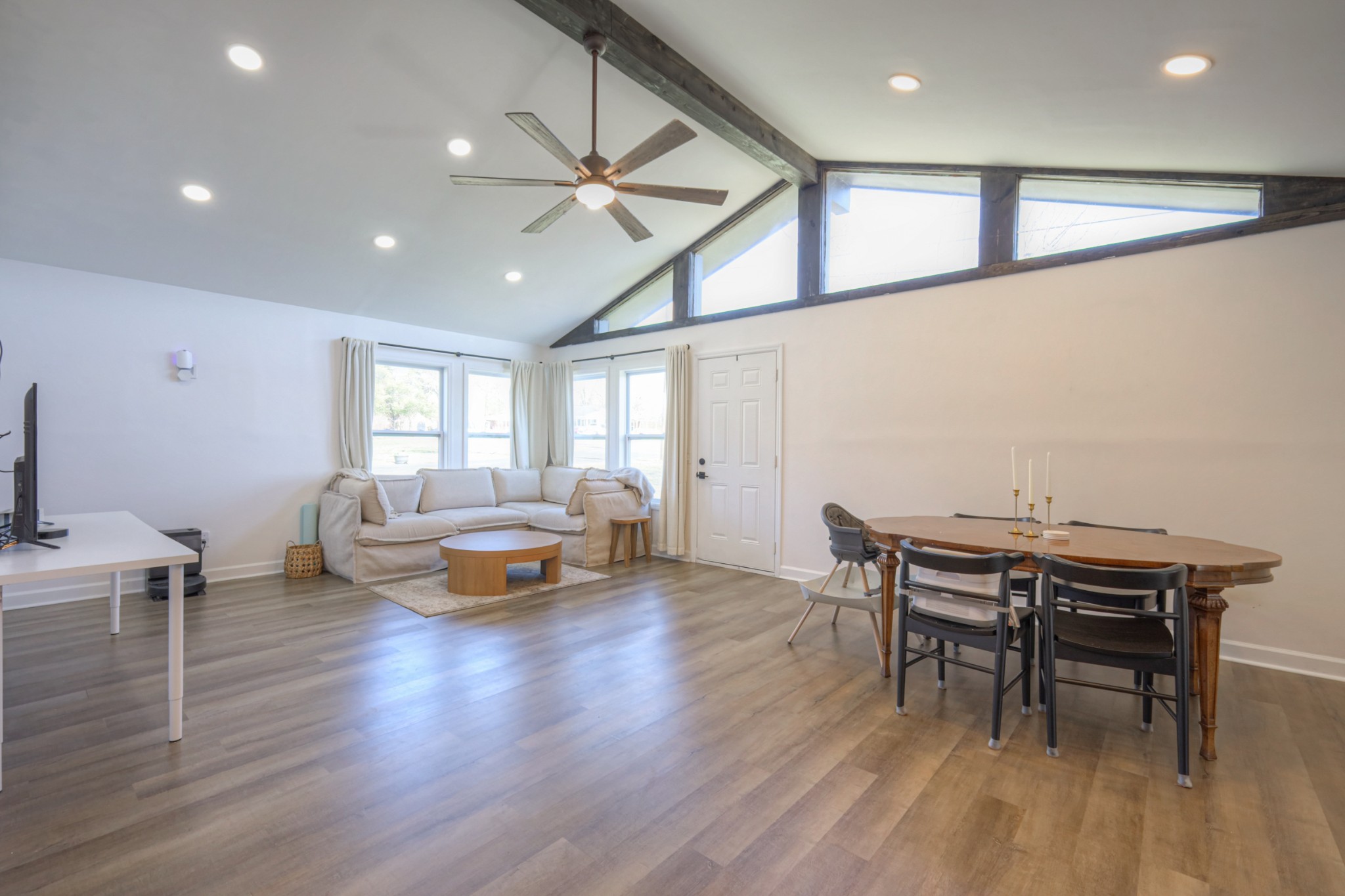 7 Roberts Lane Lebanon, TN 37087 - Photo 6 of 38 a living room with furniture and a wooden floor