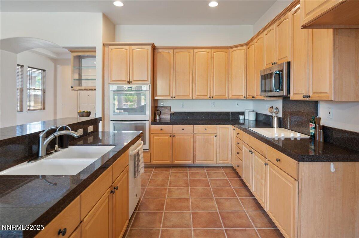 2720 Albazano Drive Sparks, NV 89436 - Photo 16 of 47