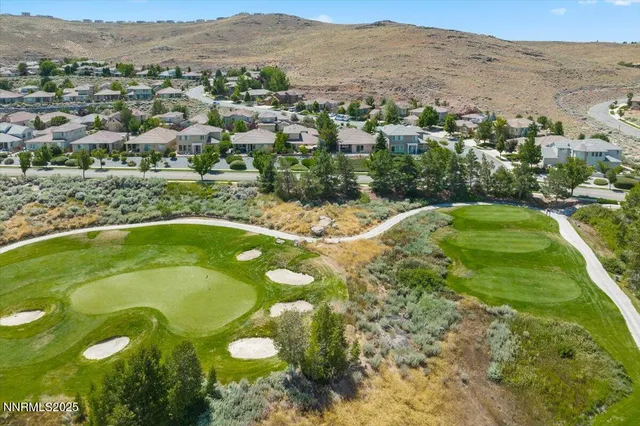 a picture of a black and white wall