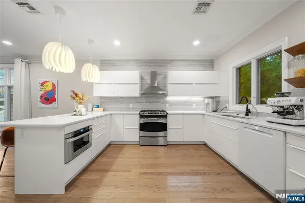 $5,600 | 2405 Rossett Street, Fort Lee, NJ 07024