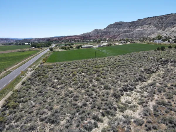 $295,000 | 629 N Highway, Cannonville, UT 84718