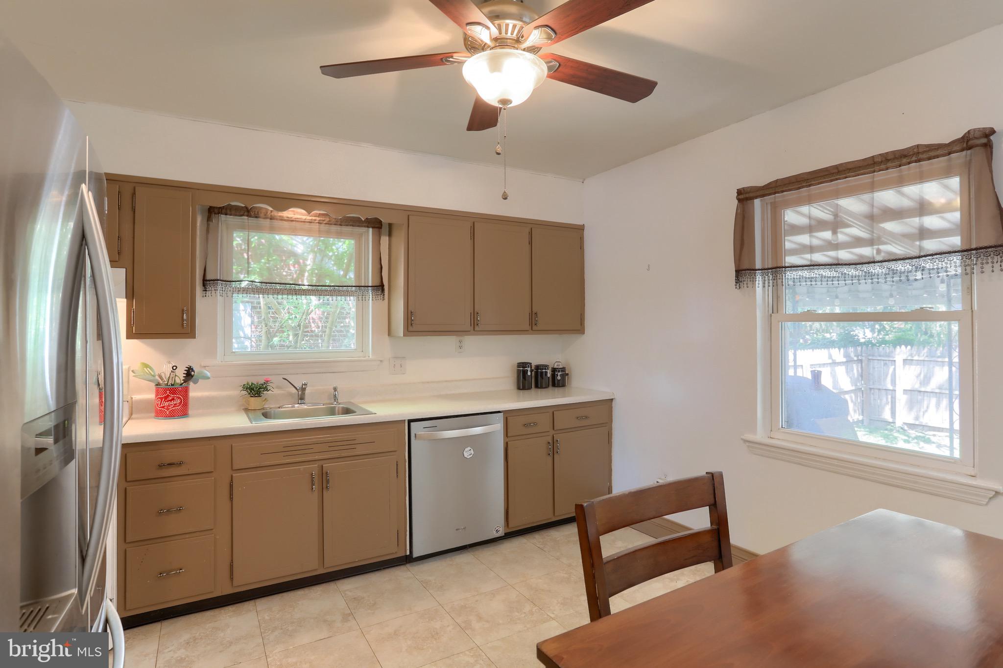 3921 Durham Road Harrisburg, PA 17110 - Photo 13 of 28