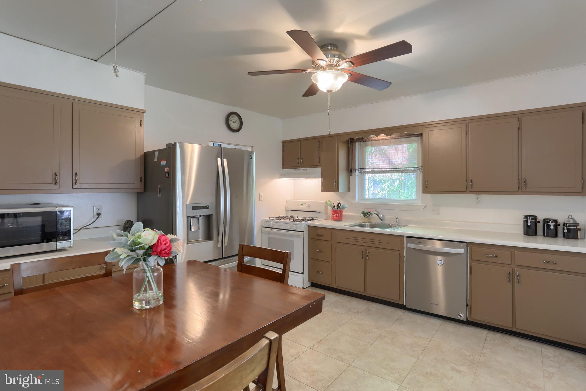 3921 Durham Road Harrisburg, PA 17110 - Photo 9 of 28