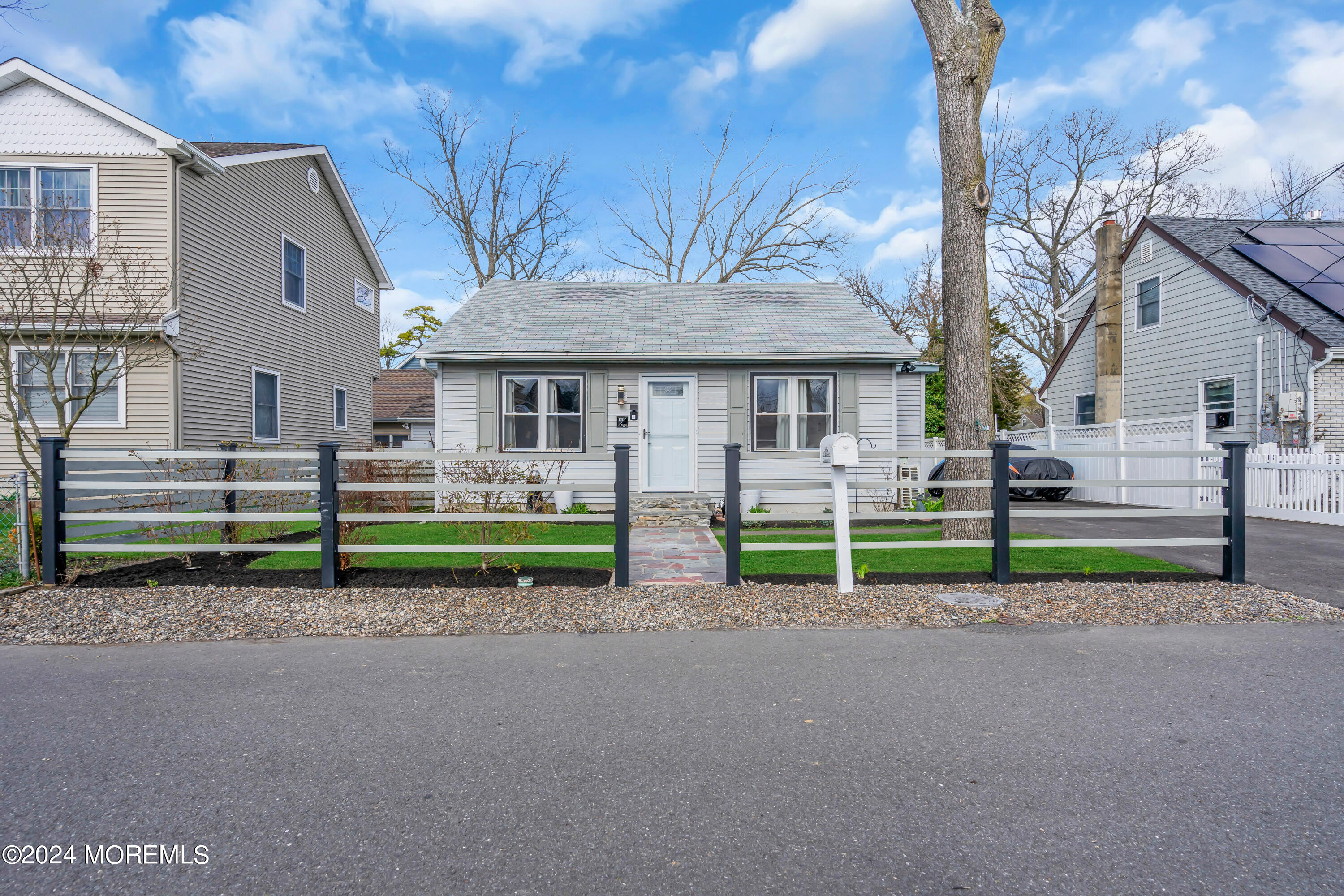 137 Cedarhurst Road Brick, NJ 08723 - Photo 3 of 40 003_dsc01100-1