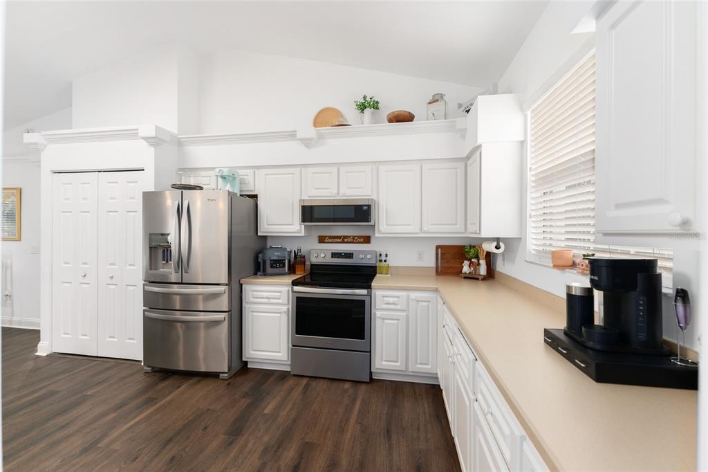5130 Southwest 81 Drive Gainesville, FL 32608 - Photo 9 of 38