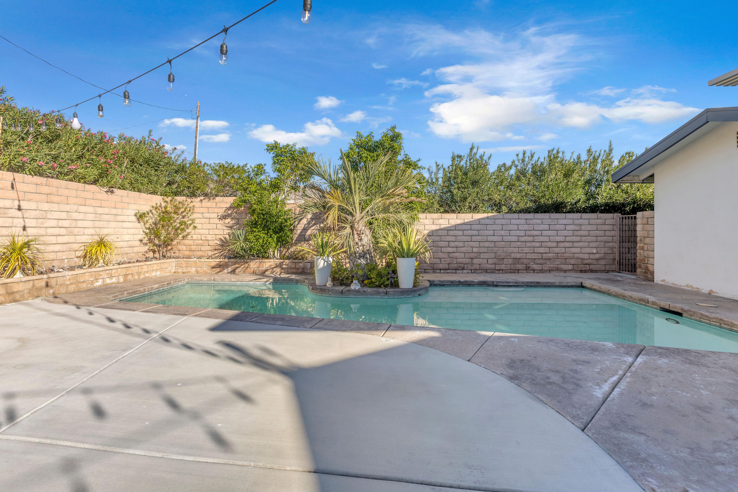 66180 14th Street Desert Hot Springs, CA 92240 - Photo 32 of 42 a view of a backyard