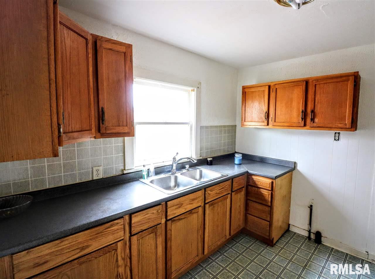 12855 Carter Road Pekin, IL 61554 - Photo 12 of 20 Gallery Image 12