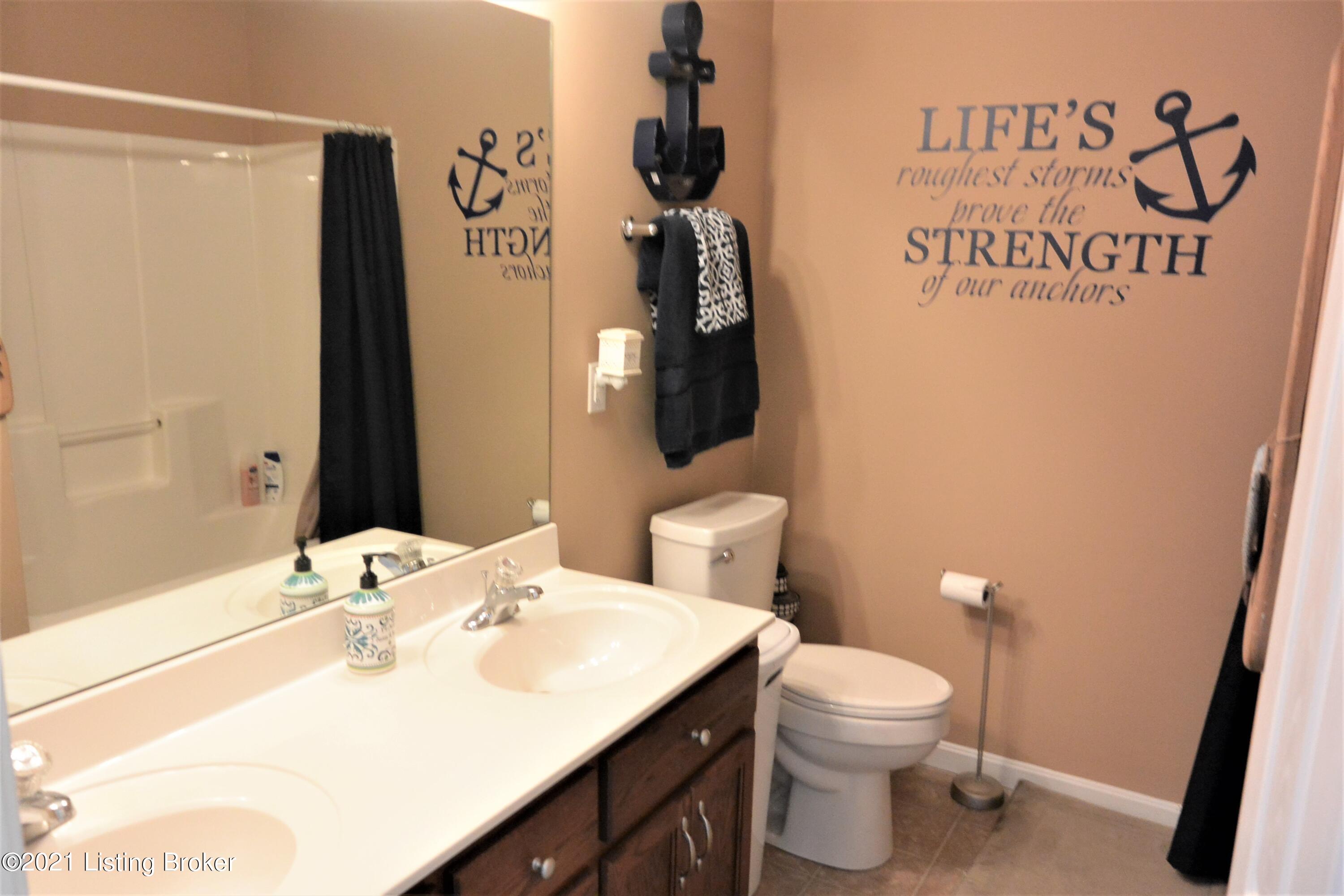173 Madison Rae Boulevard Shepherdsville, KY 40165 - Photo 20 of 33 DSC_2904