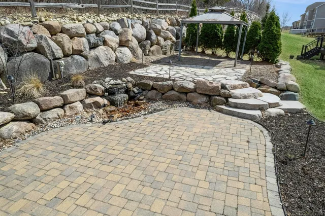 $729,000 | 5270 Jewel Lane North, Plymouth, MN 55446