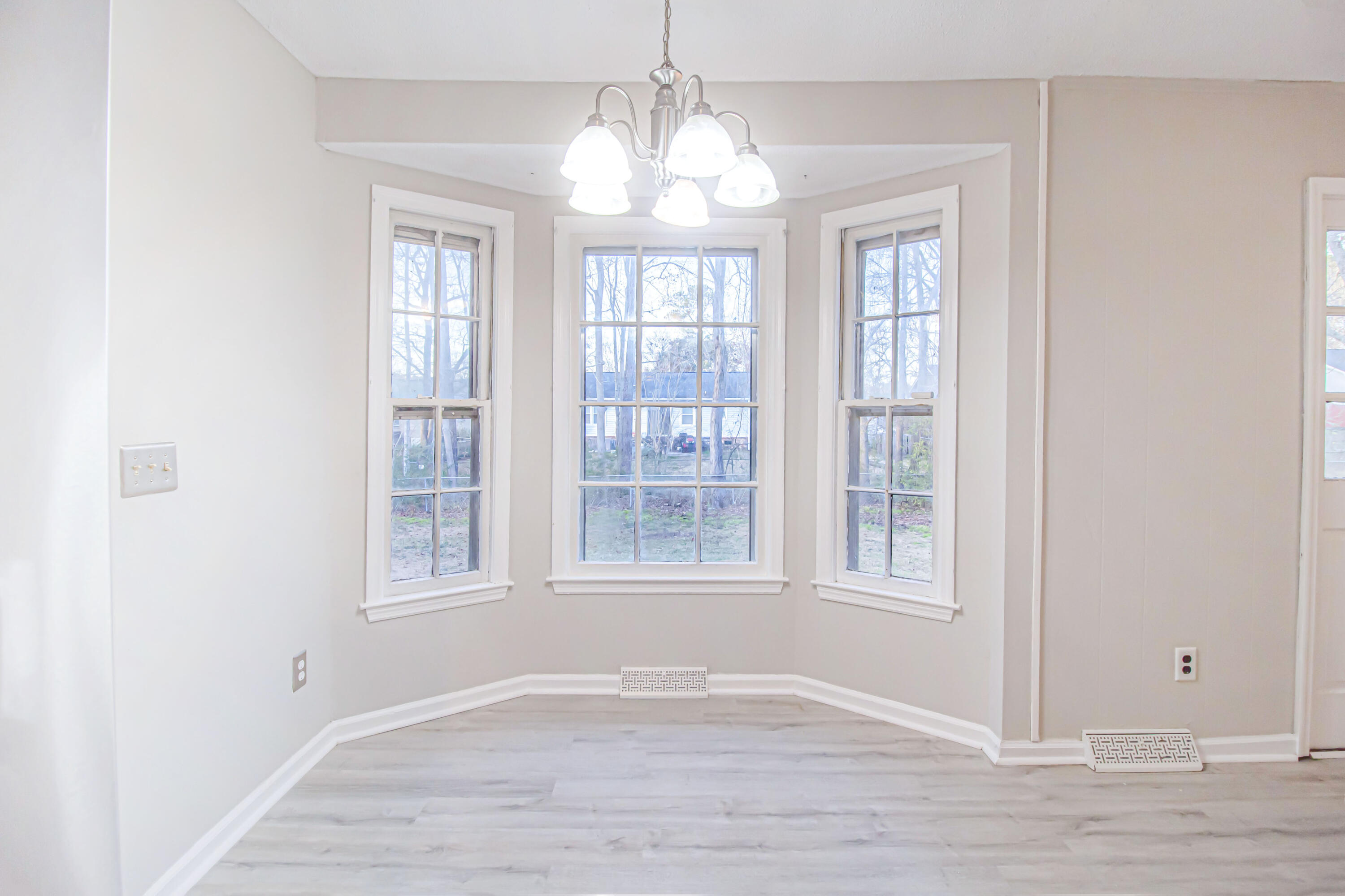 227 Trinity Place Ladson, SC 29456 - Photo 8 of 23 IMG_3745