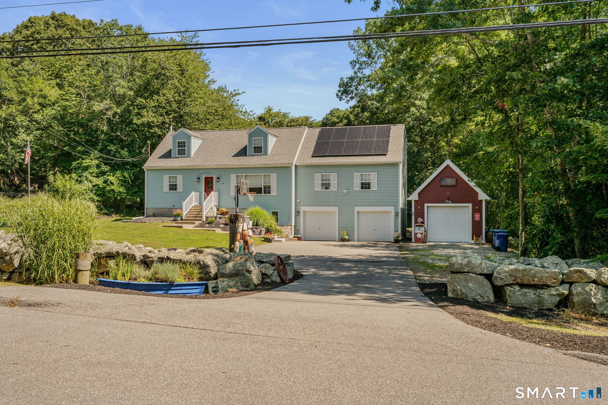 35 Pepperbox Road Waterford, CT 06385 - Photo 1 of 40 Gallery Image 1