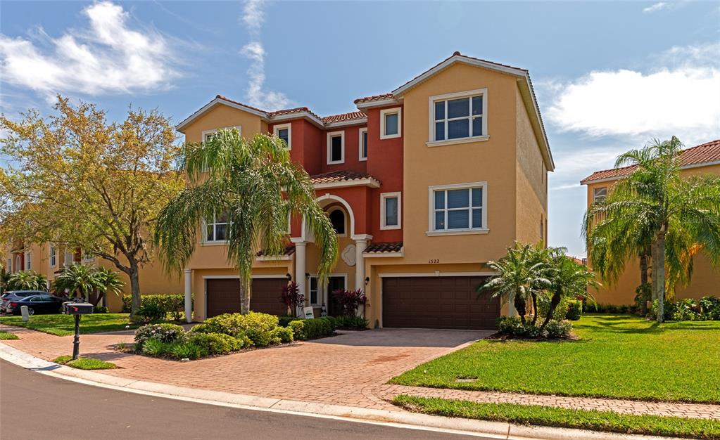 1522 3rd St Cir East