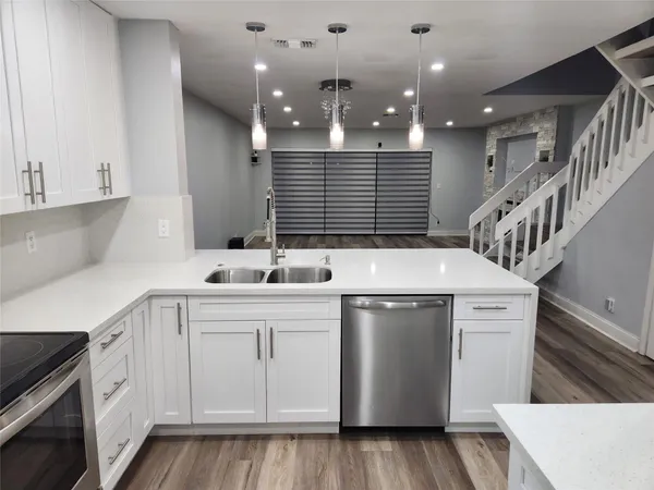 $2,800 | 3667 Carambola Circle North, Unit 2853, Coconut Creek, FL 33066