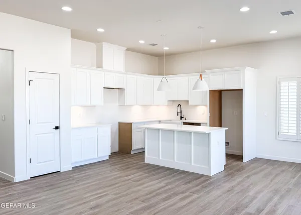 $382,950 | 12416 Amesbury Drive, El Paso, TX 79938
