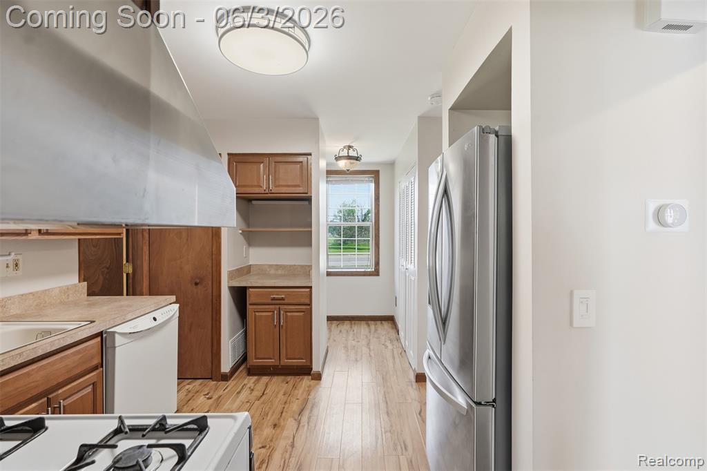 5634 Chicago Road Warren, MI 48092 - Photo 8 of 38