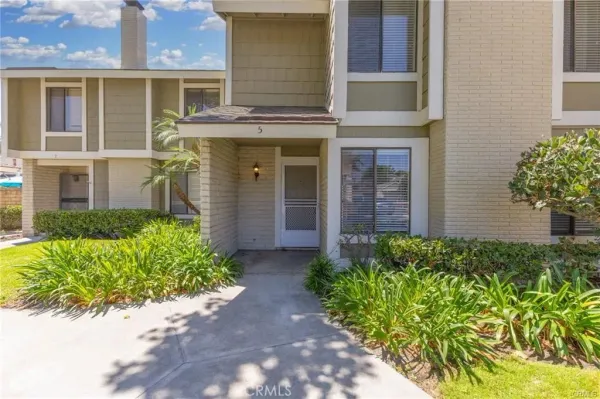 $4,400 | 5 Locust, Unit 1, Irvine, CA 92604