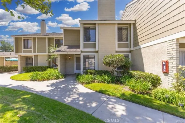 $4,400 | 5 Locust, Unit 1, Irvine, CA 92604