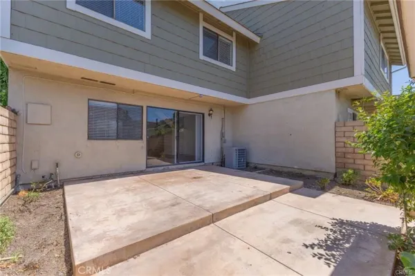 $4,400 | 5 Locust, Unit 1, Irvine, CA 92604