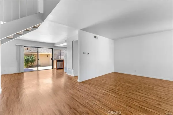 $4,400 | 5 Locust, Unit 1, Irvine, CA 92604